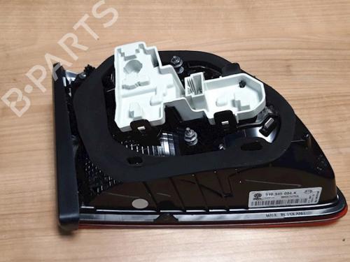 Right taillight VW GOLF SPORTSVAN VII (AM1, AN1) 2.0 TDI | BP32183802C35