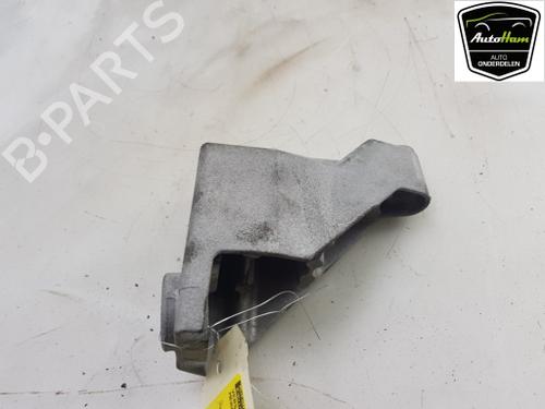 Used Gearbox mount Gearbox mount MERCEDES-BENZ VITO Van (W447) 109 CDI (447.601, 447.603, 447.605) (88 hp) 15937844 15937844