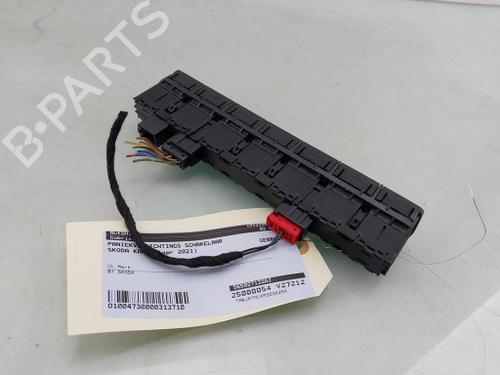Warning switch SKODA KAROQ (NU7, ND7) 1.5 TSI | BP24943429I22 - Image 2