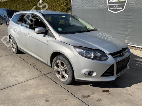 right-front-fenders-ford-focus-iii-turnier-2010-2011-2012-2013-2014-2015-2016-2017-2018-2019-2020-35782840 main image