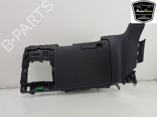 Used Glove box Glove box 15387169 15387169