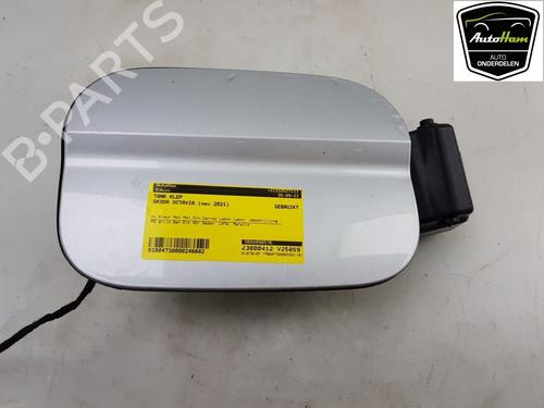 Tanklåg SKODA OCTAVIA IV (NX3, NN3, PV3) 1.0 TSI e-TEC 5E6809857B | 5E6809702