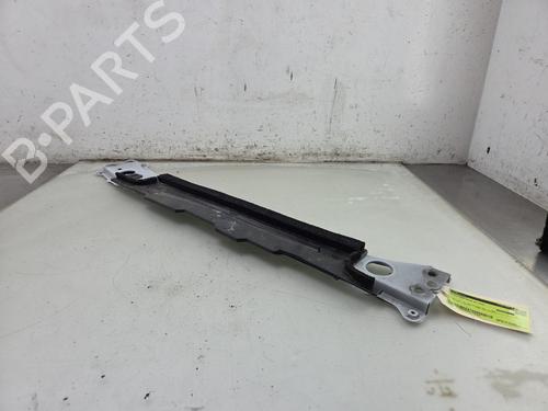 Støtte Støtte TOYOTA YARIS CROSS (MXP_) 1.5 Hybrid (MXPJ10) (116 hp) 35801833 35801833