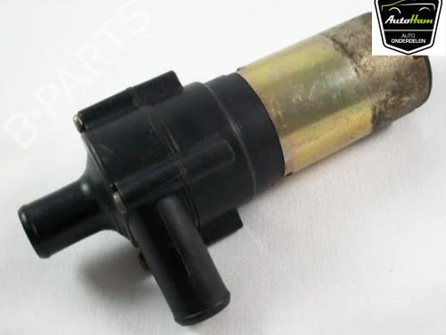 Used Auxiliary water pump Auxiliary water pump MERCEDES-BENZ C-CLASS T-Model (S202) C 220 T D (202.182) (95 hp) 13139324 13139324