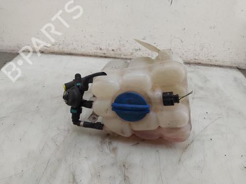 expansion-tank-porsche-cayenne-92a-2010-2011-2012-2013-2014-2015-2016-2017-2018-33120467 main image