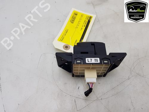 Switch TOYOTA COROLLA Estate (_E21_) 1.8 Hybrid (ZWE211W) | BP17985762I30 