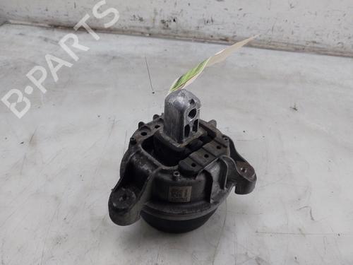 Support de moteur BMW 5 (F10) 535 i (306 hp) 31923203