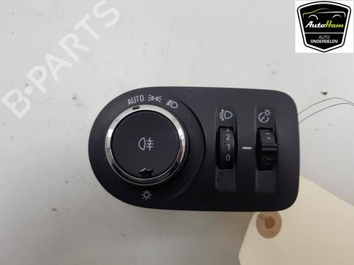Used Headlight switch OPEL COMBO Box Body/MPV (K9) 1.5 D (102 hp) 12067012