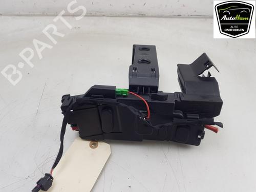 Used Fuse box Fuse box VOLVO XC60 II (246) T6 Plug-In Hybrid AWD (349 hp) 25884062 25884062