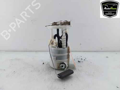 Used Fuel pump NISSAN MICRA III (K12) 1.2 16V (80 hp) 12044301
