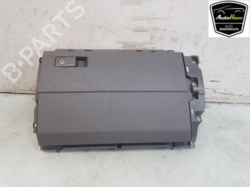 Used Glove box Glove box 17358864 17358864