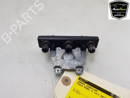 electronic-module-tesla-model-x-5yjx-75d-awd-112052000c-112052000b-2013-16531412 main image