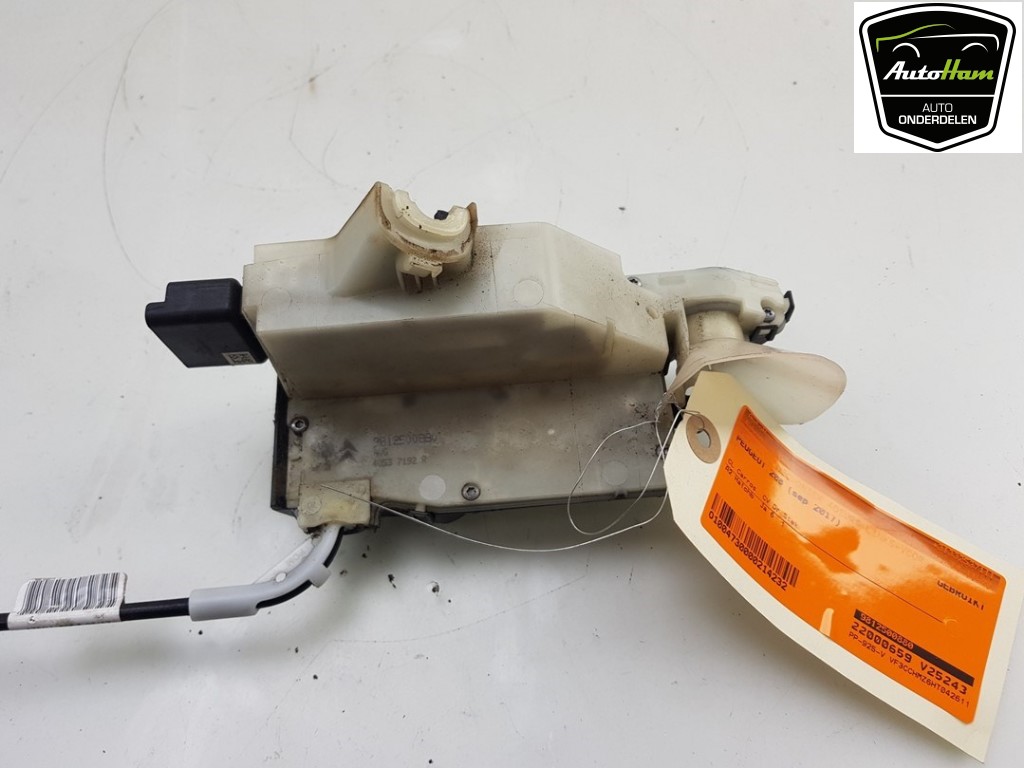 Other PEUGEOT 208 I (CA_, CC_) 1.2 VTI 82 13148740 | B-Parts