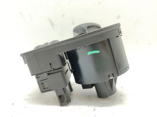 Headlight switch AUDI A3 Sportback (8PA) 1.9 TDI | BP29370485I24 