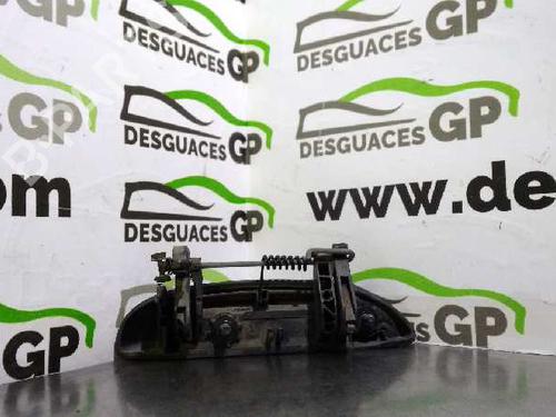 Front left exterior door handle RENAULT MEGANE I Classic (LA0/1_) 1.9 D (LA0A, LA0U, LA0R) | BP7138649C128 