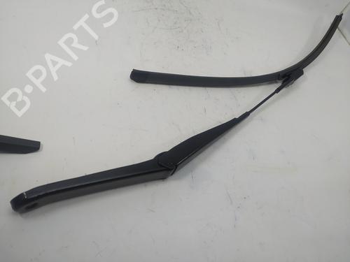 Front windshield wiper arm FORD FIESTA VI (CB1, CCN) 1.25 | BP10958798C143 