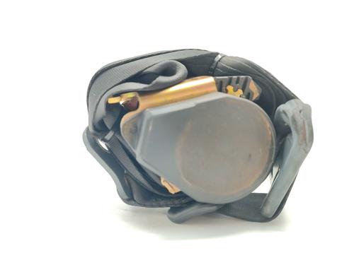 Used Rear right seatbelt PEUGEOT 206 Hatchback (2A/C) 1.4 HDi eco 70 (68 hp) 31031651