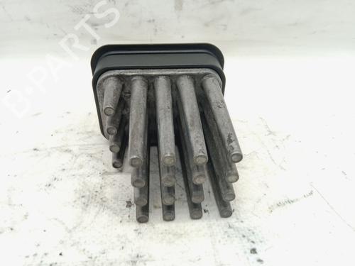 Used Heater resistor OPEL ZAFIRA A MPV (T98) 2.2 DTI 16V (F75) (125 hp) 26582896