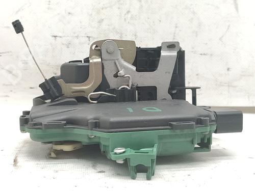Front left lock SKODA OCTAVIA I (1U2) 1.9 TDI | BP22904068C98 