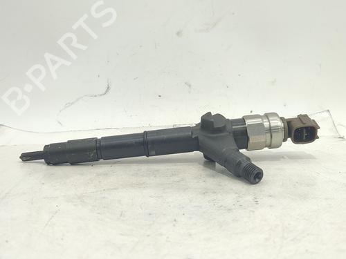 Used Injector NISSAN ALMERA II (N16) 2.2 dCi (136 hp) 32320983