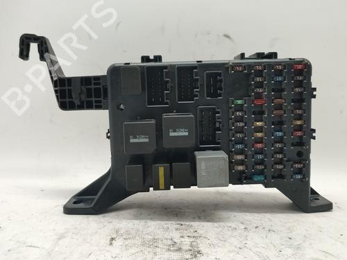 Used Fuse box FORD MONDEO III (B5Y) 2.0 16V TDDi / TDCi (115 hp) 30109243