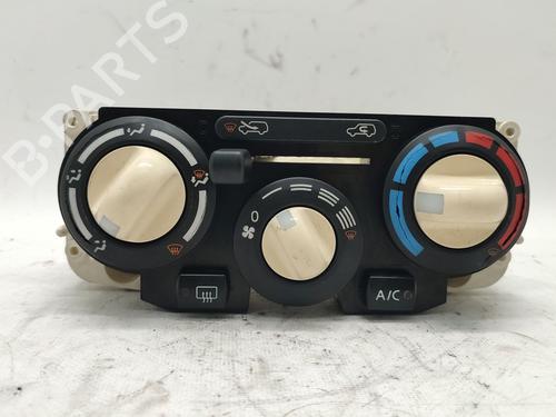 Used Climate control NISSAN MICRA III (K12) 1.2 16V (80 hp) 30055795
