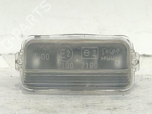 Éclairage de plaque d'immatriculation CITROËN C3 I (FC_, FN_) 1.4 HDi (68 hp) 32709857