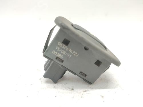 Right front window switch CITROËN C5 I (DC_) 2.0 16V (DCRFNC, DCRFNF) | BP29880452I26