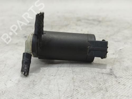 Used Washer pump FORD ESCORT VI Turnier (GAL, ANL) [1995-2002]  17105328