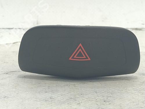 warning-switch-nissan-primera-hatchback-p12-2002-32524909 main image