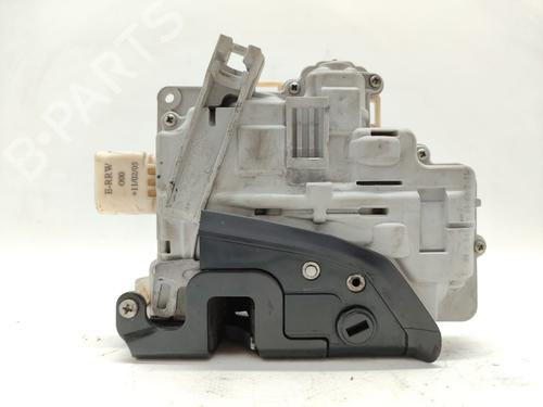 Rear right lock AUDI A3 Sportback (8PA) 1.9 TDI 4F0839016