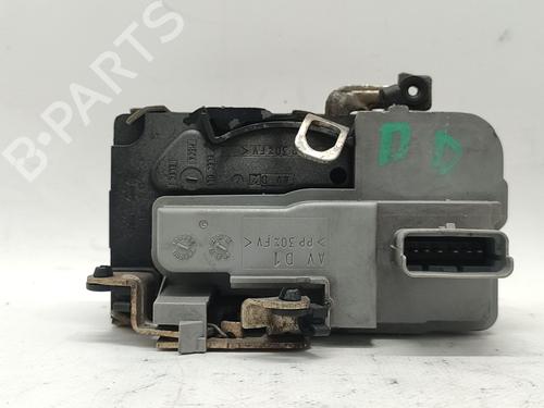 Vergrendeling rechts voor PEUGEOT 206 Hatchback (2A/C) 1.4 i (75 hp) 30053727