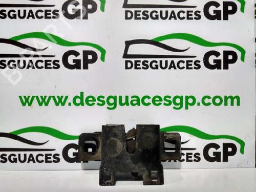 Hood lock LAND ROVER DISCOVERY III (L319) 2.7 TD 4x4 (190 hp) 8779075