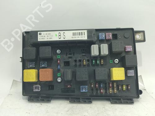 Used Fuse box OPEL ASTRA H (A04) 1.7 CDTI (L48) (100 hp) 31860100