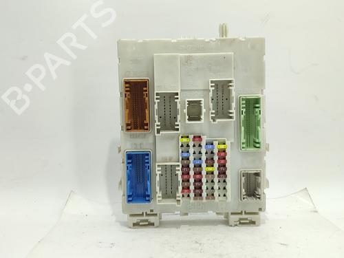 Used Fuse box VOLVO V40 Hatchback (525) D2 (120 hp) 31710193