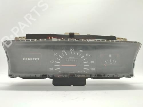 Used Instrument cluster Instrument cluster PEUGEOT 205 II (20A/C) 1.7 Diesel (60 hp) 33816440 33816440