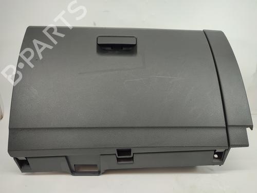 Used Glove box SEAT IBIZA V (KJ1, KJG) 1.0 MPi (80 hp) 15372127