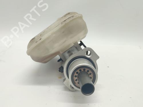 Hovedbremsecylinder Hovedbremsecylinder 39144118 39144118