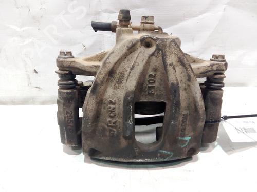 Used Right front brake caliper TOYOTA AVENSIS (_T25_) 2.2 D-4D (ADT251_, ADT251R) (150 hp) 17483640