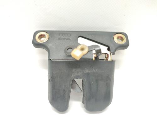 Bagklap lås Bagklap lås AUDI 80 B4 Saloon (8C2) 1.9 TDI (90 hp) 33856018 33856018