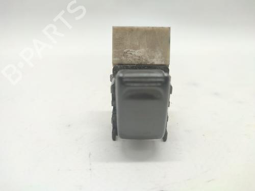 Used Right front window switch Right front window switch SUZUKI WAGON R+ (MA) 1.3 (RB413) (76 hp) 33986706 33986706