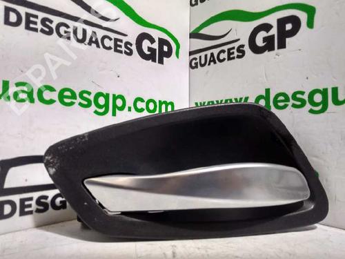 Venstre foran invendig håndtak BMW 3 (E90) 318 d (122 hp) 7148370