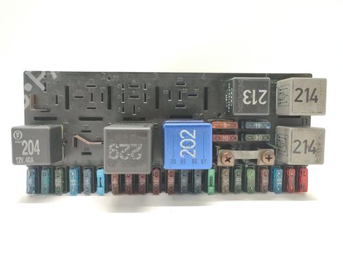 Used Fuse box Fuse box AUDI 80 B4 Saloon (8C2) 1.9 TDI (90 hp) 33856001 33856001
