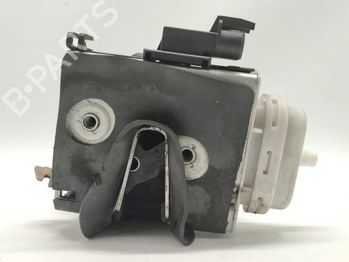 front-left-lock-audi-a4-b5-8d2-1994-1995-1996-1997-1998-1999-2000-2001-39809128 main image