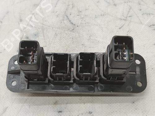 Switch KIA CARNIVAL II (GQ) 2.9 CRDi | BP17559877I30 