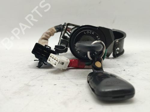 Used Ignition barrel KIA CARENS III MPV (UN) 2.0 CRDi 140 (140 hp) 30136329