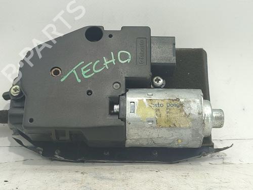 Schiebedachmotor für KIA SORENTO I (JC) 2.5 CRDi 4WD (140 hp) 32393935