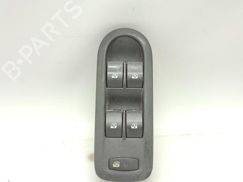 Used Left front window switch Left front window switch RENAULT GRAND SCÉNIC II (JM0/1_) 2.0 dCi (JM1K) (150 hp) 40024087 40024087