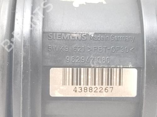 Mass air flow sensor PEUGEOT 306 Break (7E, N3, N5) 2.0 HDI 90 | BP30876755M95