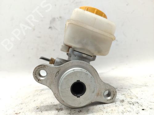 Used Brake master cylinder NISSAN PICK UP (D22) 2.5 TD 4WD (103 hp) 30834673